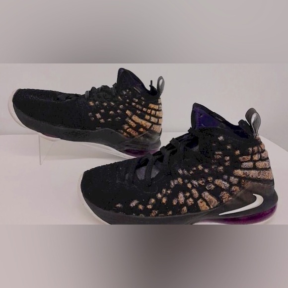 lebron 17 size 5.5